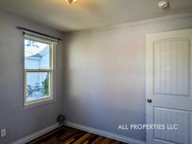 Building Photo - 4544 S Grant St