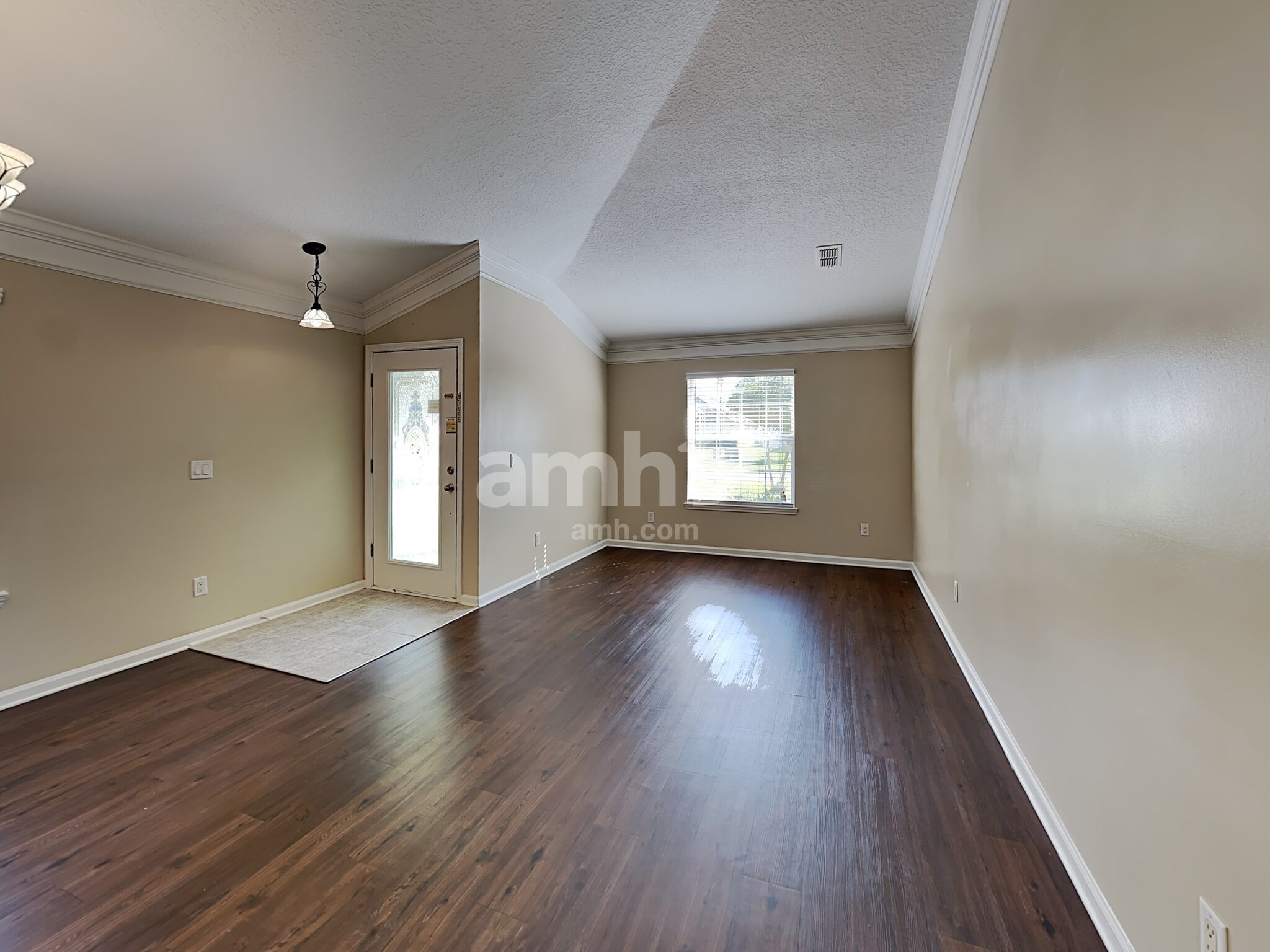 Building Photo - 804 Templeton Ln