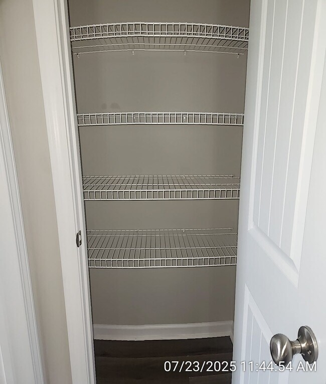 Building Photo - 64 Sunflower Cir NE