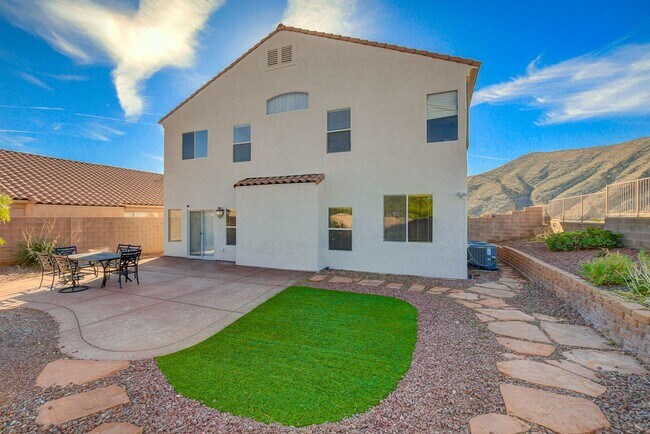 Building Photo - THIS 2 STORY HOME IN A GATED COMMUNITY HAS...