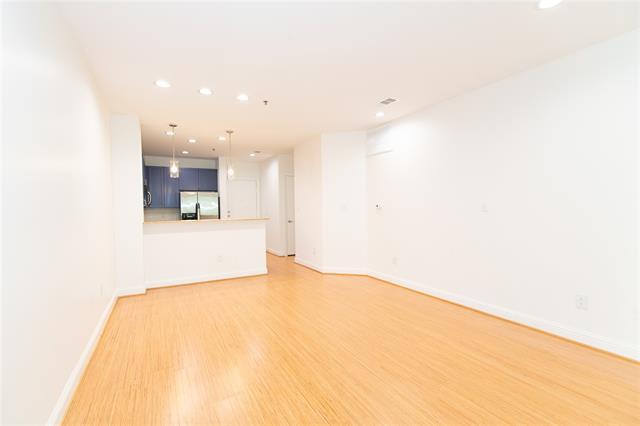 Building Photo - 4122 Avondale Ave