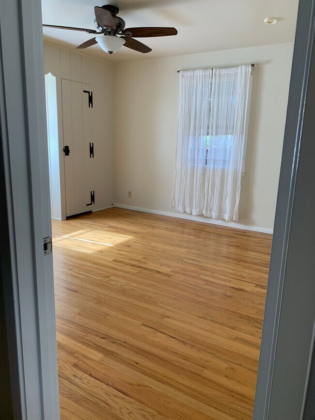 Building Photo - South Auburn/ Skyridge school  district