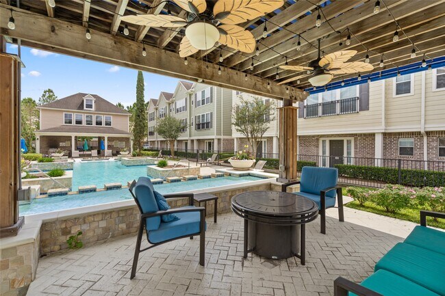 Building Photo - 3001 Murworth Dr