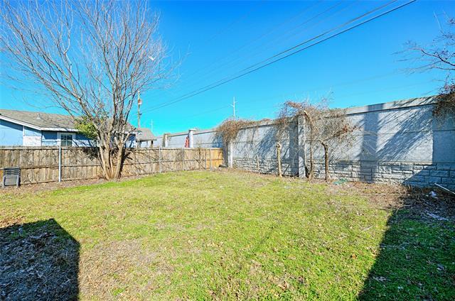 Building Photo - 523 Parker Cir