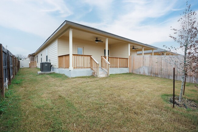 Building Photo - 354 Emma Dr