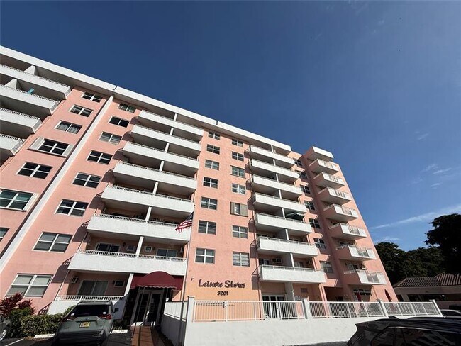 Building Photo - 3201 NE 14th Street Causeway