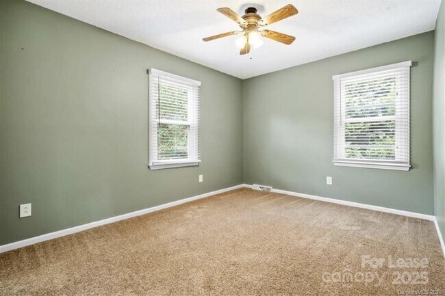 Building Photo - 11610 Charnwood Ct