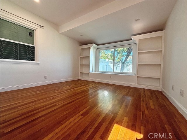 Building Photo - 22346 Burbank Blvd