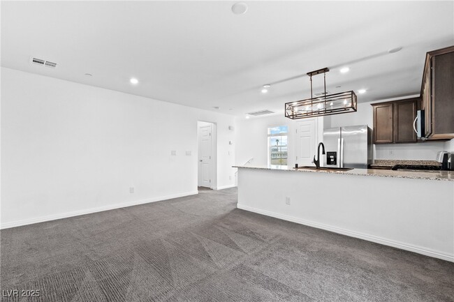 Building Photo - 5231 Dubris Dr
