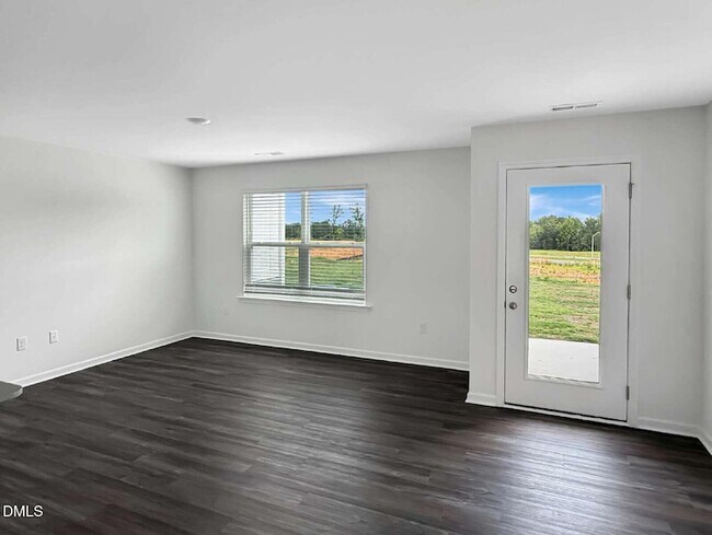 Building Photo - 108 Clementine St