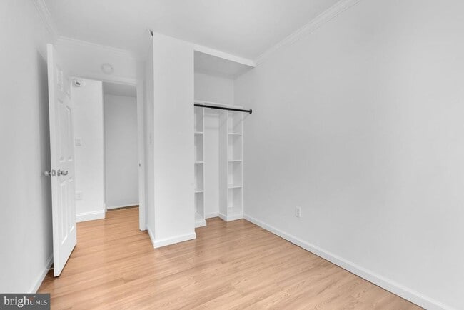 Building Photo - 90 Adams Dr NE