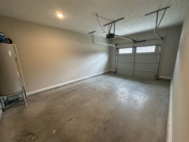 Building Photo - MOVE IN SPECIAL....BRAND NEW Townhome in S...