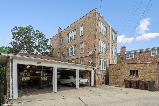 Building Photo - 8949 Skokie Blvd