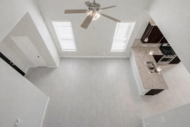 Building Photo - 26043 Quiet Field Ct
