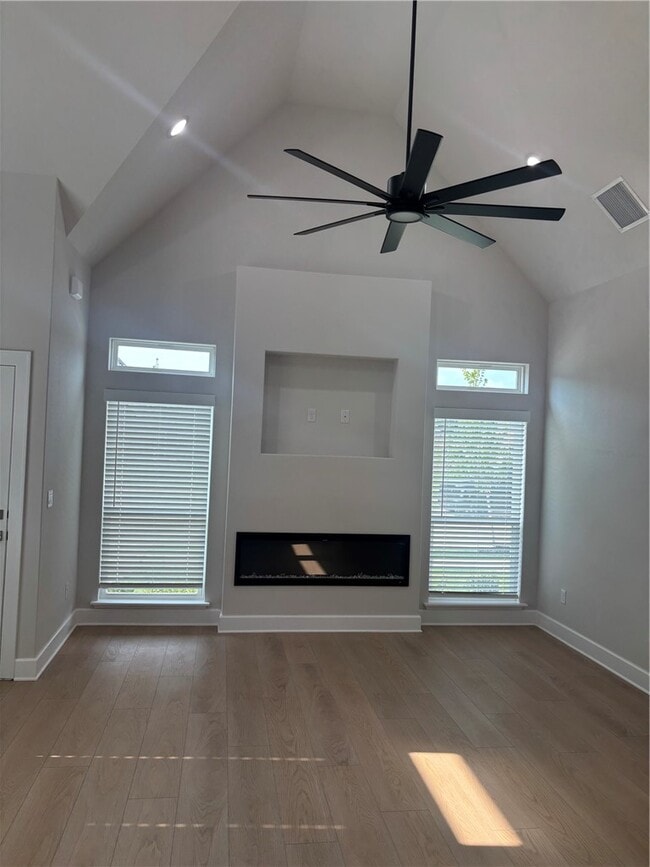 Building Photo - 3101 SW Lovely Ln