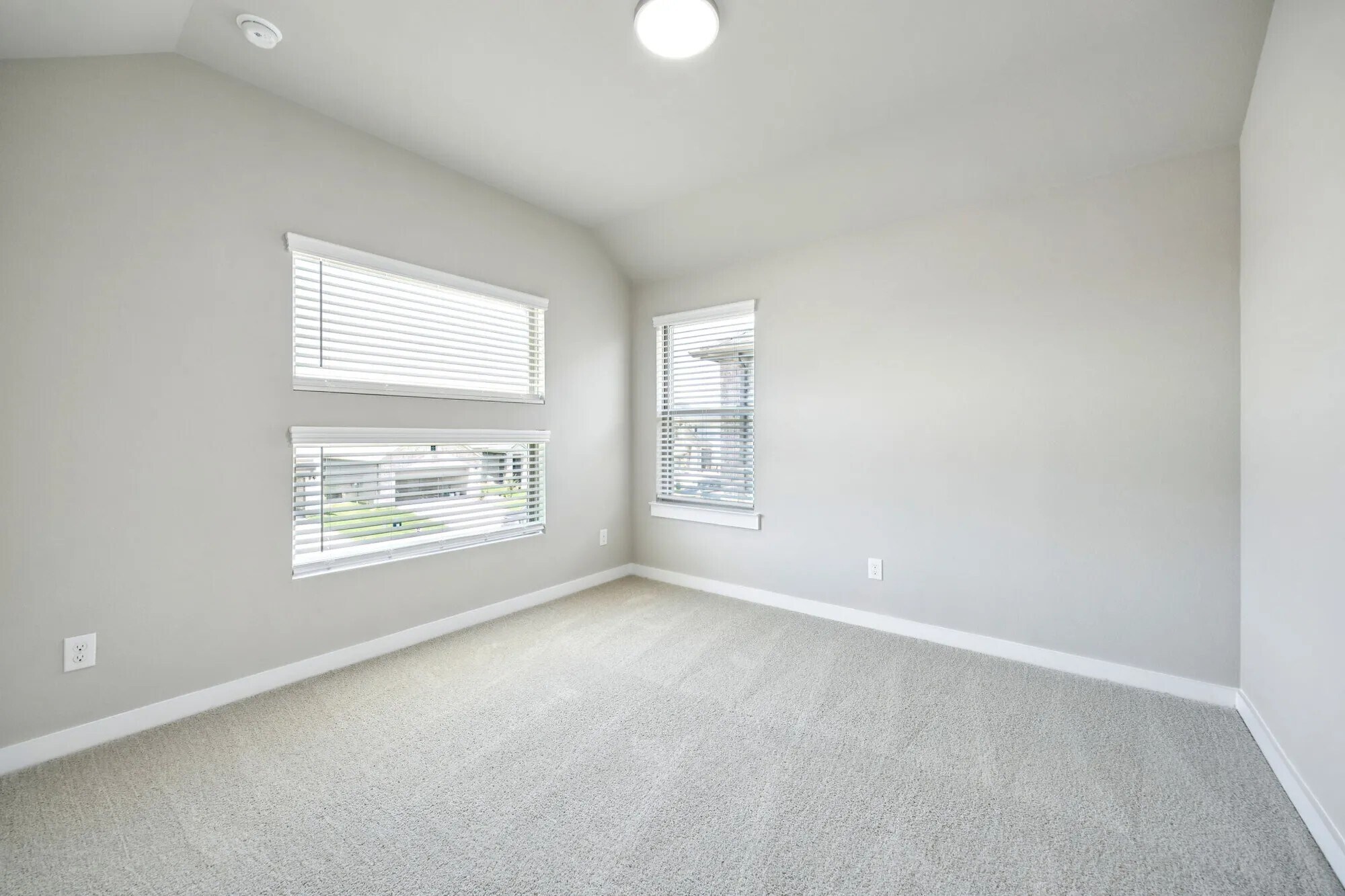 Building Photo - 5009 Celebration Dr