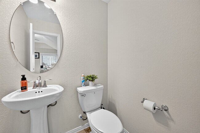 Building Photo - 10519 Forfar Ln