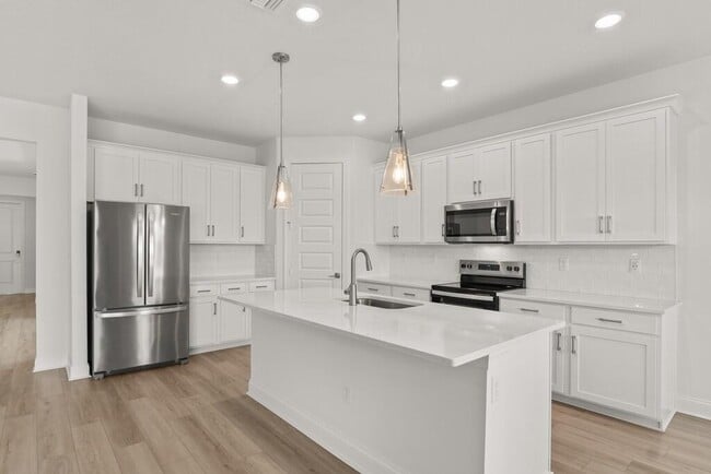 Building Photo - 5684 Hampton Park Cir