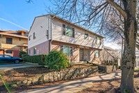 Building Photo - Charming 1-Bedroom in Portland’s Sullivan’s Gulch – MF 29 – NE 21st Ave