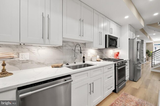 Building Photo - 3620 13th St NW