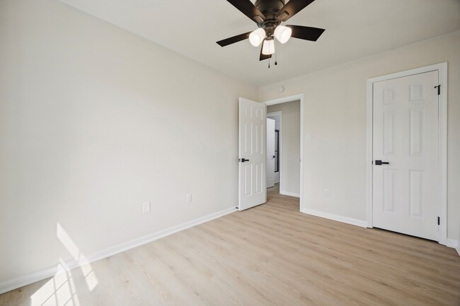 Building Photo - 5589 Campus Dr