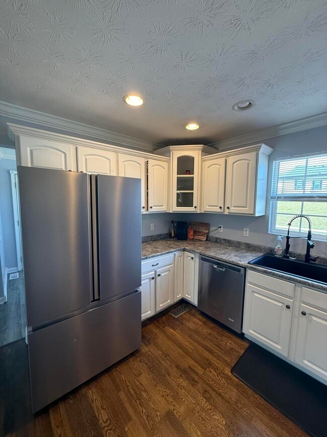 Building Photo - 426 Bryants Way