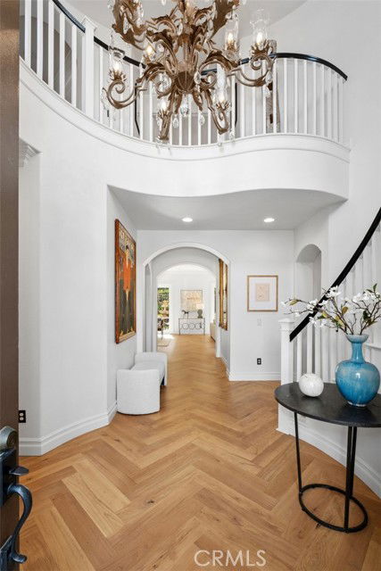 Building Photo - 28401 Via Del Sereno