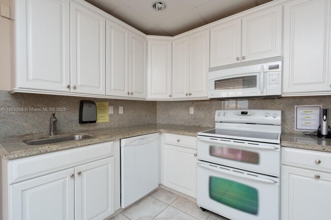 Building Photo - 1200 S Ocean Blvd