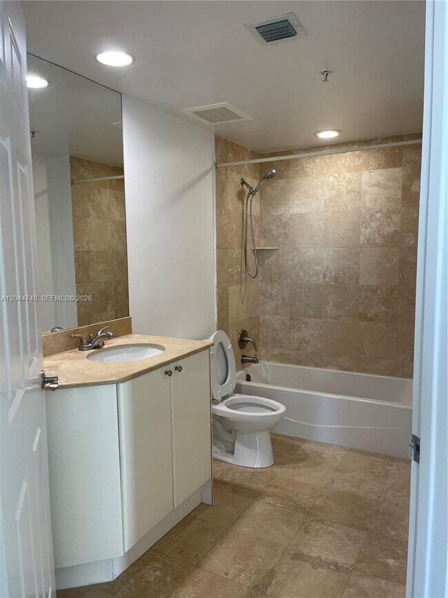 Building Photo - 1755 E Hallandale Beach Blvd