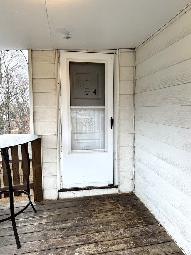 Building Photo - 441 Addison St