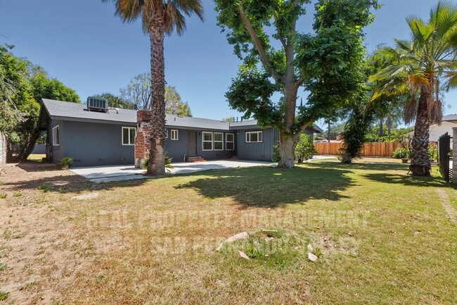 Building Photo - Beautifully Remodeled Single Family Home with Pool