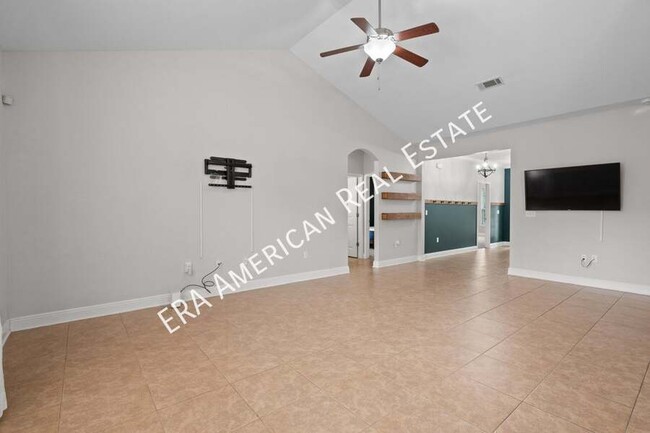 Building Photo - 321 Scotch Pine Ln