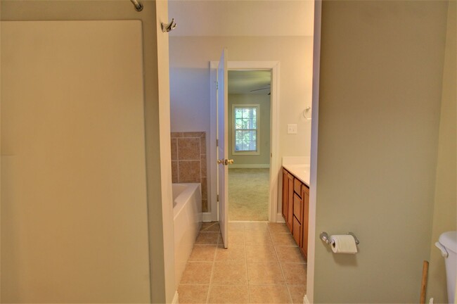 Building Photo - Beautiful 4 Bedroom Home in Sneads Ferry w...