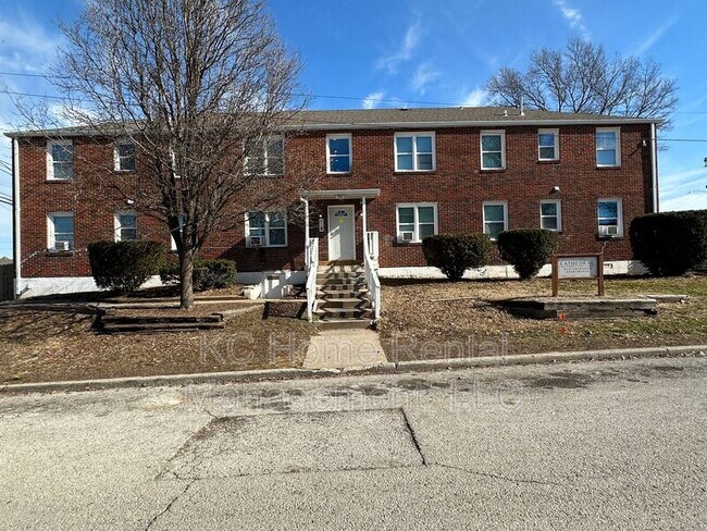 Primary Photo - 901 N 16 St