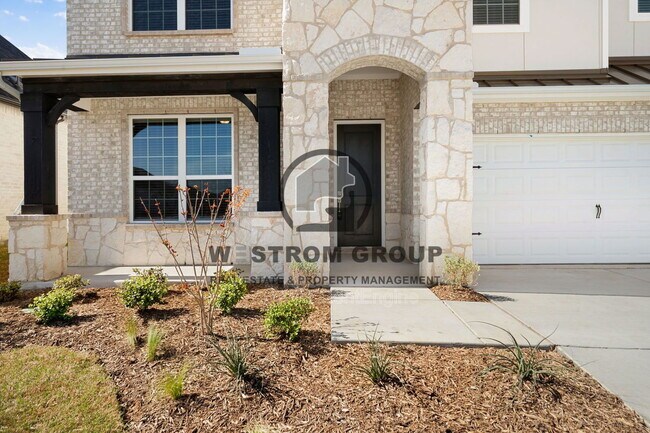 Building Photo - 912 Alberta Spruce Rd