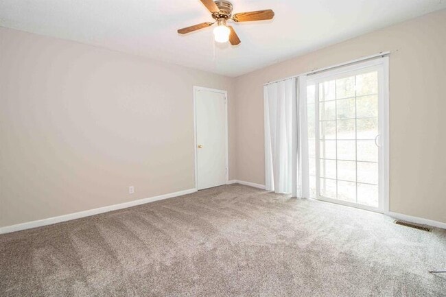 Building Photo - 808 Helton Dr