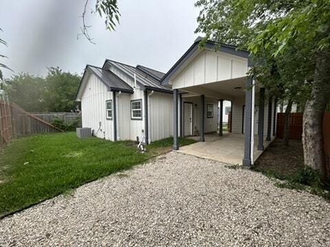 Building Photo - 1406 Kentucky Ave