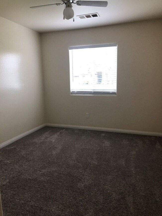 Building Photo - 13003 Lake Pueblo Way