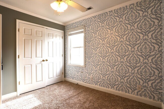 Building Photo - 314 Wyndhurst Dr