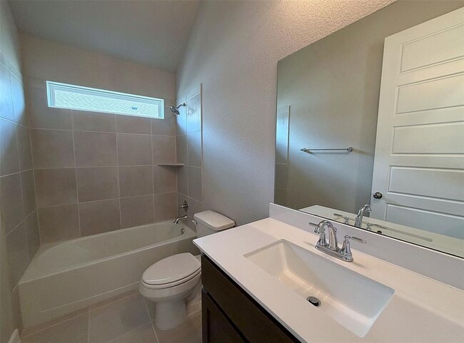 Building Photo - 150 Patrick Herndon Dr