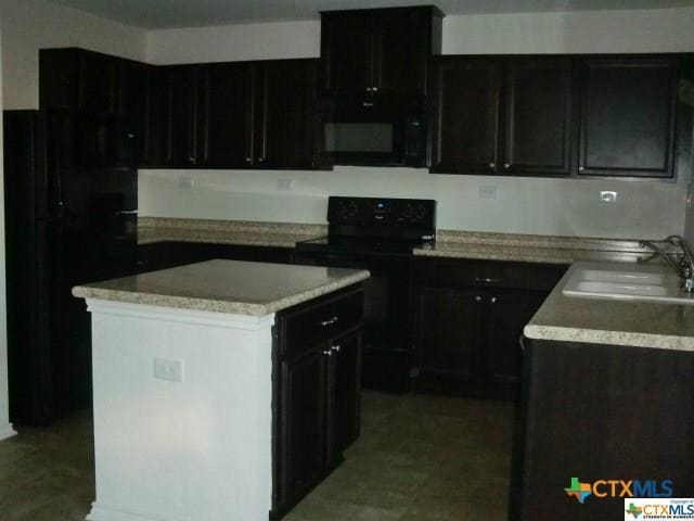 Building Photo - 1509 Cap Ridge Peak