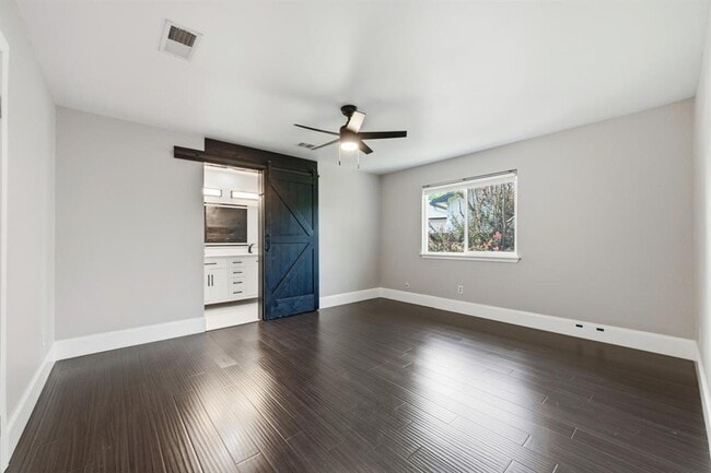 Building Photo - 8404 Hornet Dr