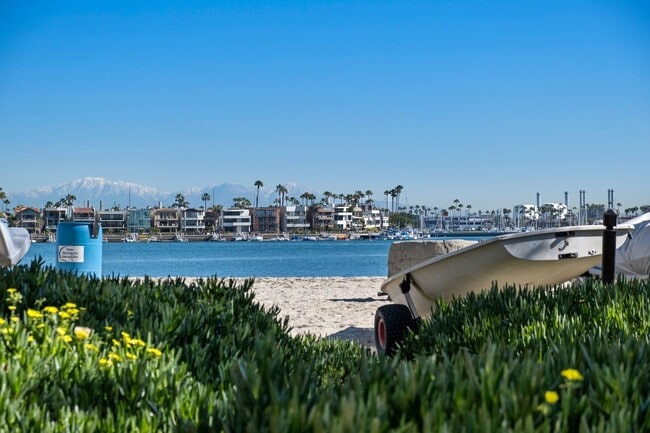 Building Photo - 6514 E Ocean Blvd