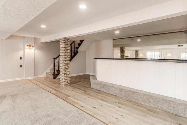 Building Photo - 6253 Headley Heights Ct