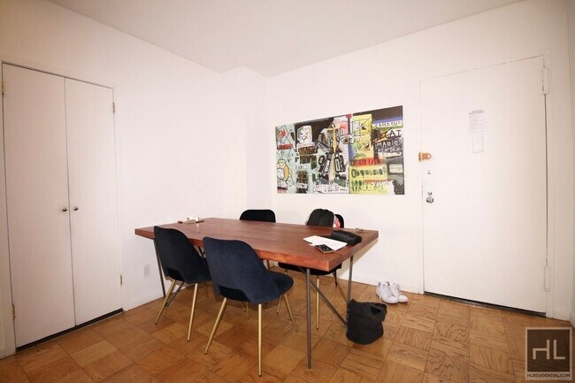 Building Photo - East 64th Street