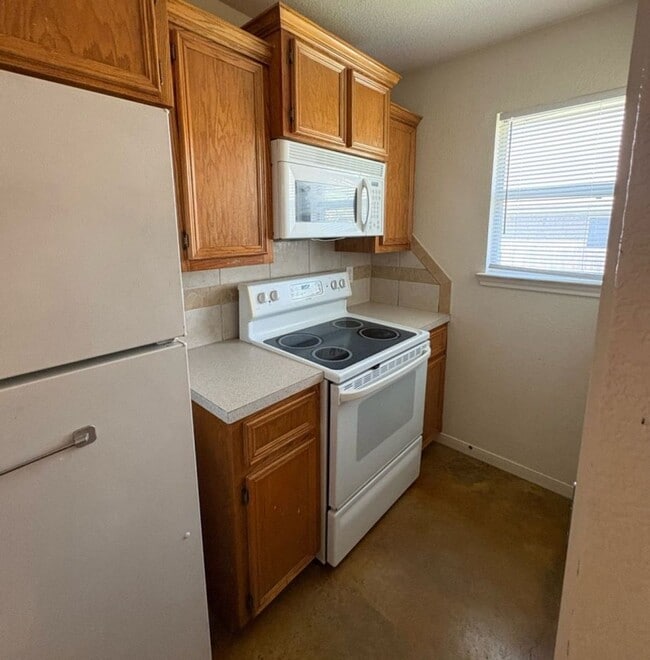 Building Photo - 1402 Powder River Dr