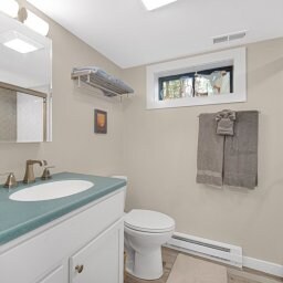 Building Photo - 17 Mohawk Trail