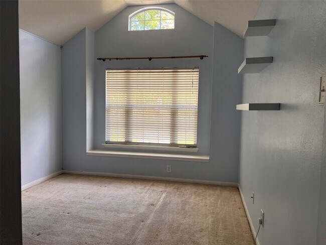 Building Photo - 147 N Willow Point Cir