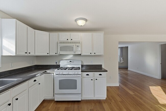 Building Photo - 45R South