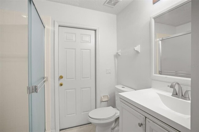 Building Photo - 9727 Mountain Lake Dr
